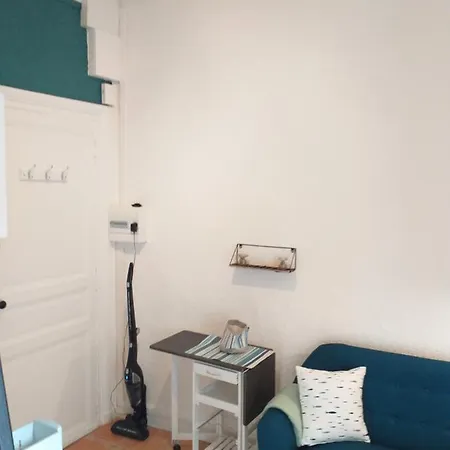 Hyper Centre Entre Port Et 莱萨布勒-多洛讷