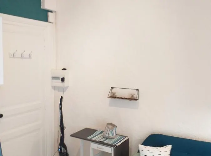 Hyper Centre Entre Port Et 莱萨布勒-多洛讷