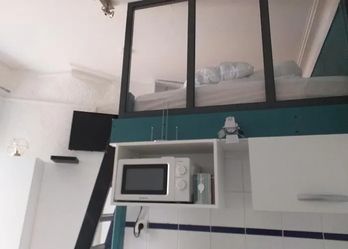 Hyper Centre Entre Port Et *